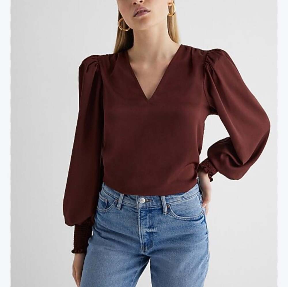 Express V-Neck Long Sleeve Smocked Cuff Top Blouse in Dark Brown NEW size Small